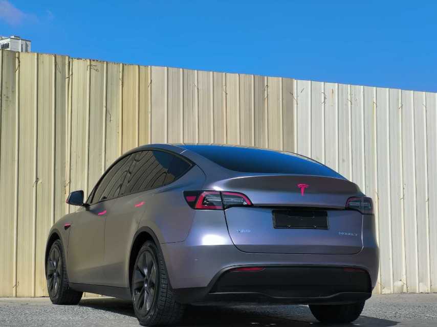 Tesla Model Y 2024 car image #7