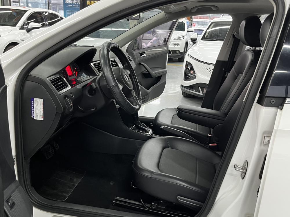 Volkswagen Santana 2016 imagem de carro #9