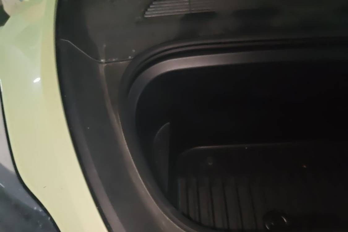 Tesla Model Y 2024 #11 Tesla Model Y 2024 car image #11