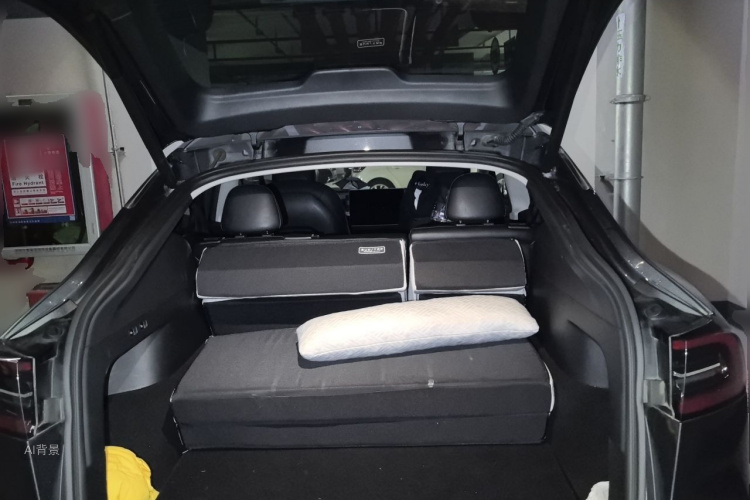 Tesla Model Y 2022 #21 Tesla Model Y 2022 immagine di auto #21
