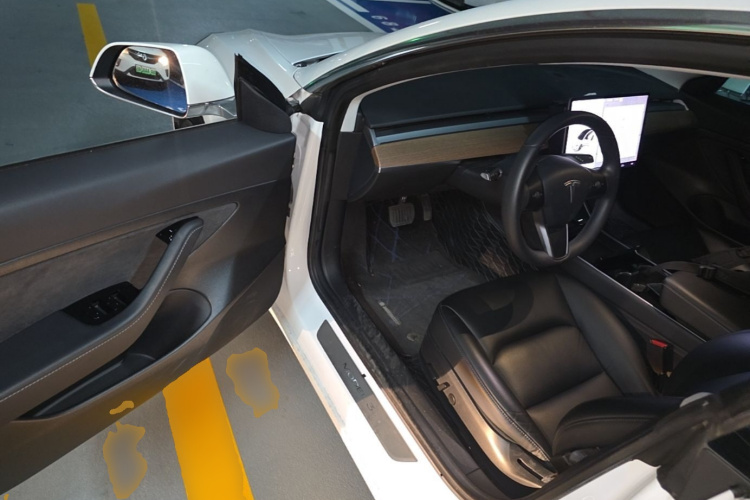 Tesla Model 3 2020 #16 Tesla Model 3 2020 car image #16