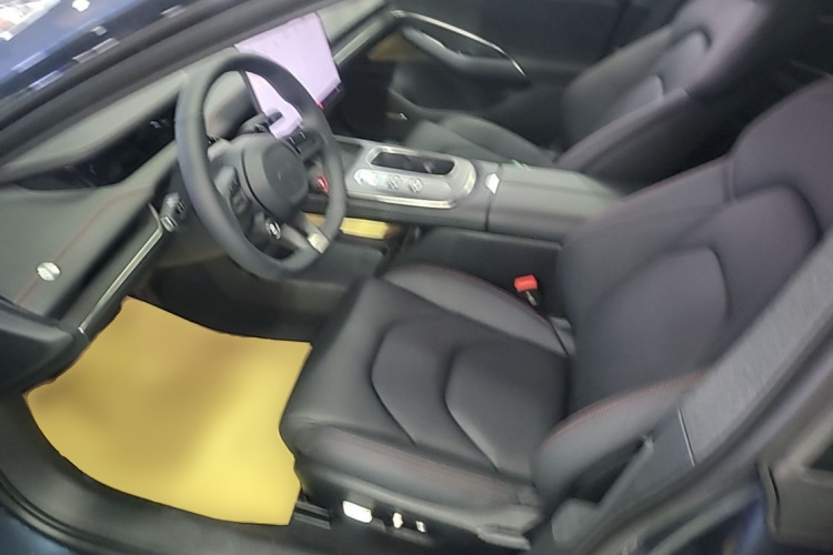 MI SU7 2025 car image #16