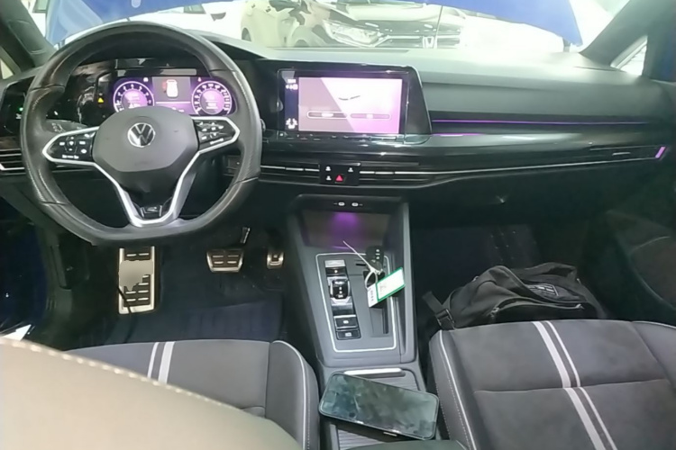 Volkswagen Golf 2021 car image #10