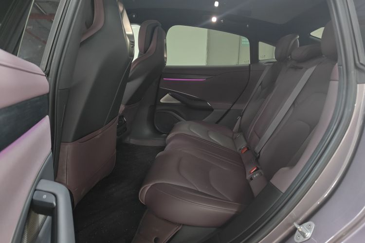 MI SU7 2024 car image #17