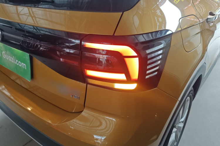 Volkswagen T-Cross 2020 immagine di auto #8
