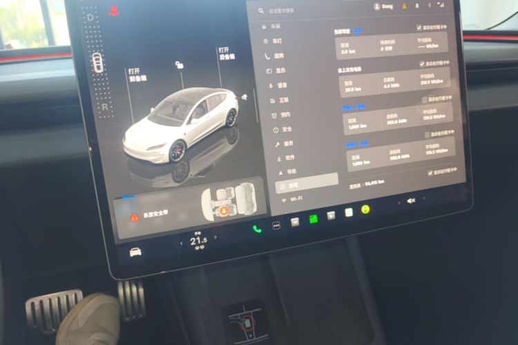 Tesla Model 3 2024 #13 Tesla Model 3 2024 car image #13
