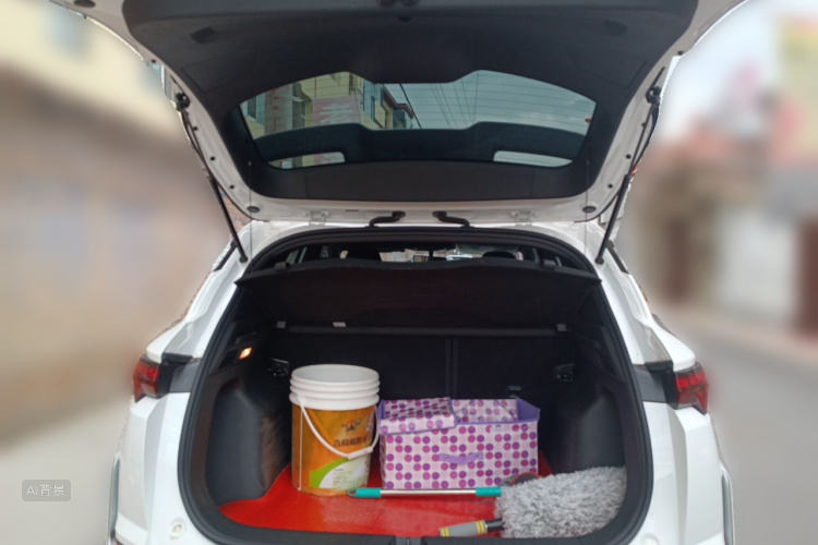 GEELY Coolray 2026 #21 GEELY Coolray 2026 car image #21