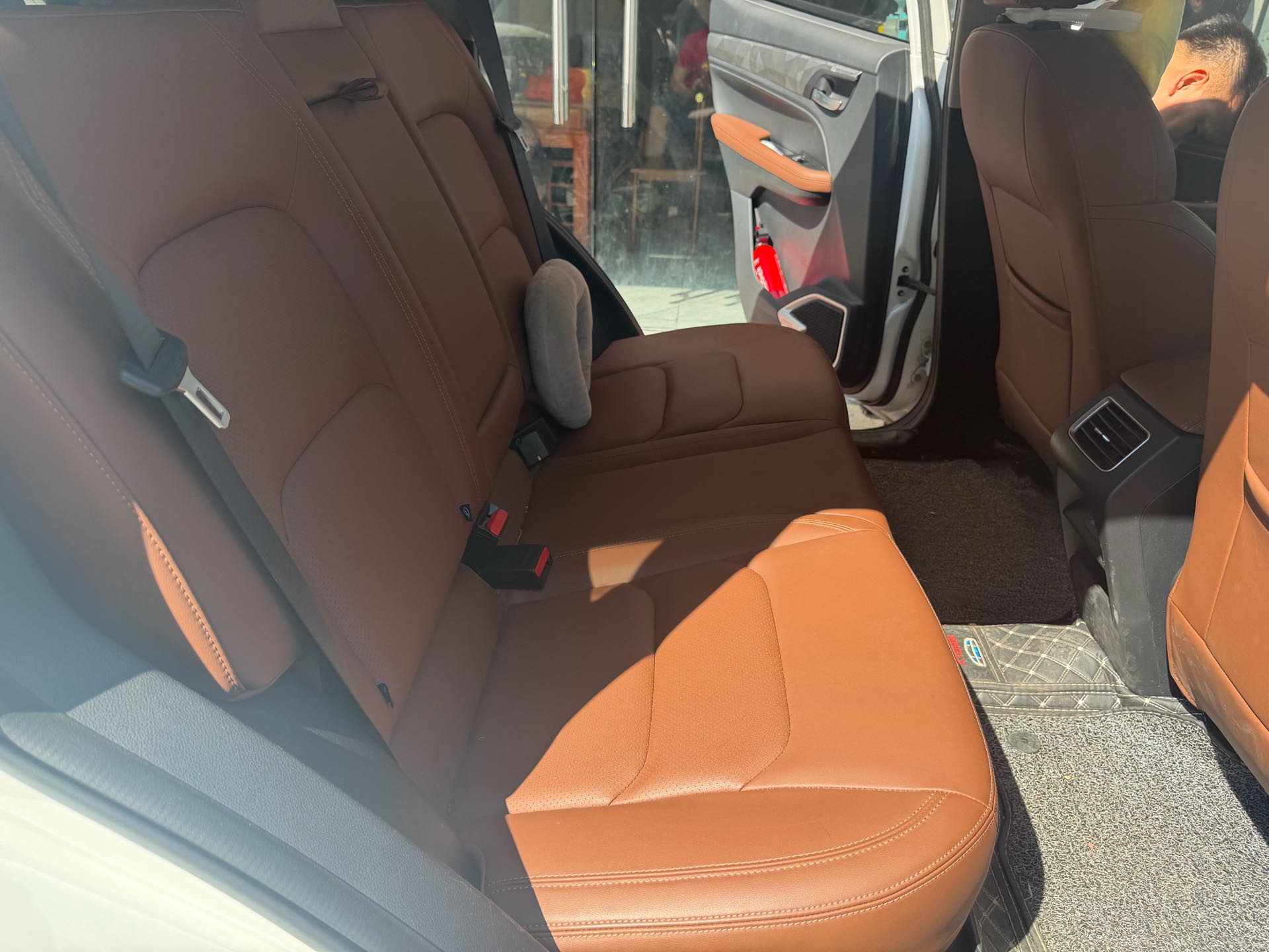 GEELY Vision X6 2021 car image #6