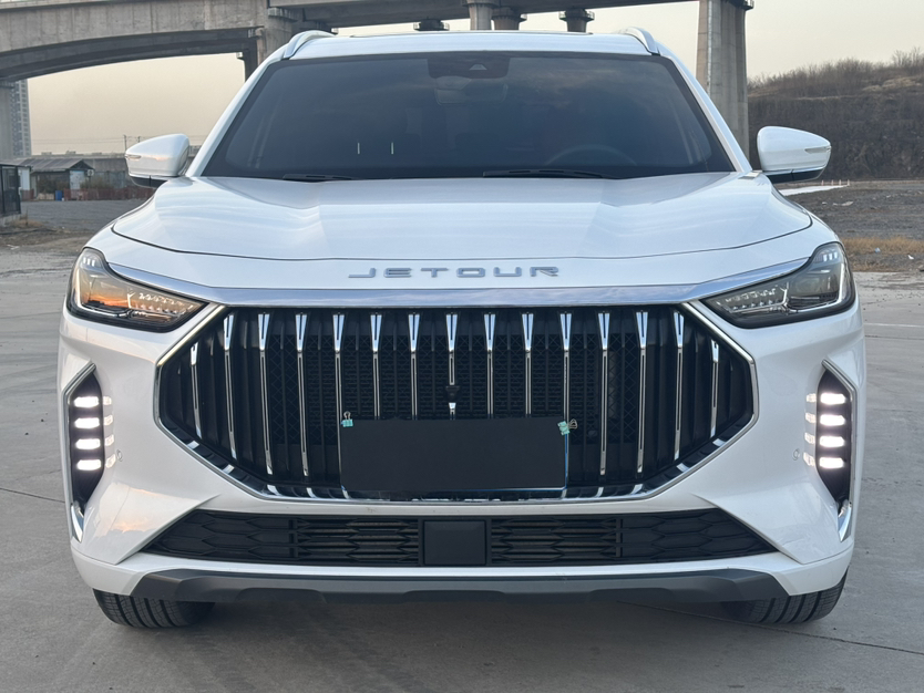 Jetour X70 PLUS 2025 #2 Jetour X70 PLUS 2025 car image #2