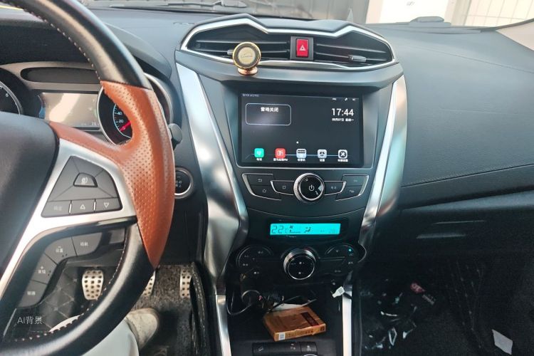 BYD Yuan 2017 #15 BYD Yuan 2017 car image #15