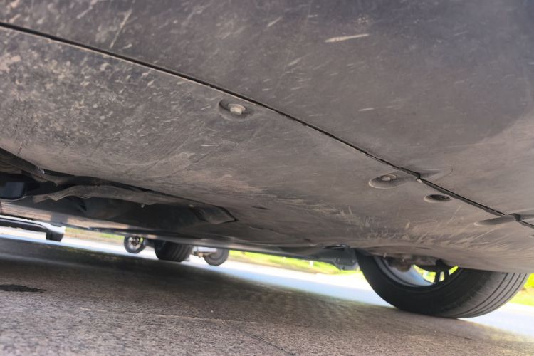 Tesla Model Y 2022 car image #22