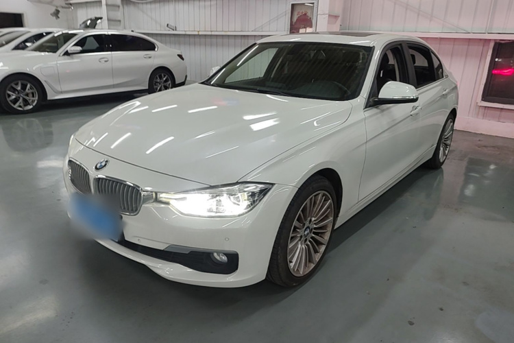 BMW 3 Series 2018 #2 BMW 3 Series 2018 car image #2