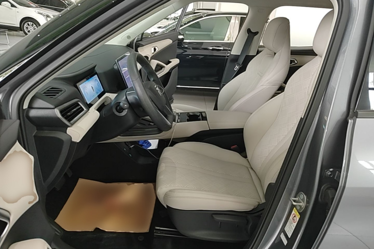 BYD YuanUP 2024 car image #15