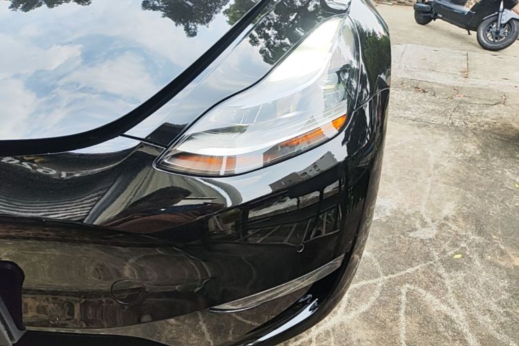 Tesla Model Y 2021 #23 Tesla Model Y 2021 car image #23
