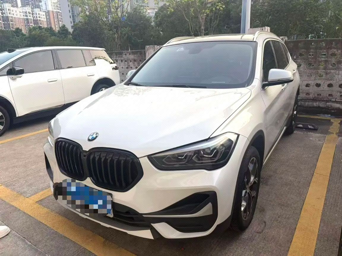 BMW X1 2022 BMW X1 2022 immagine di auto
