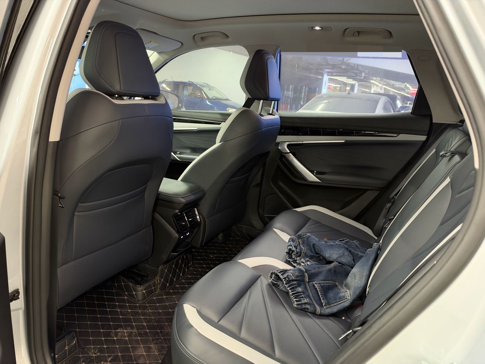 GEELY Boyue L 2023 #6 GEELY Boyue L 2023 immagine di auto #6