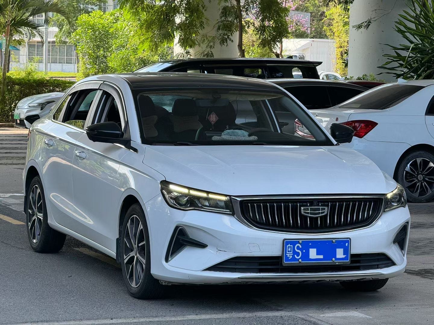 GEELY Emgrand 2021 #2 GEELY Emgrand 2021 car image #2