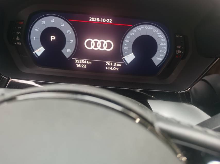 2022 immagine di auto #6