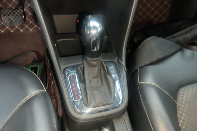 Volkswagen Santana 2016 car image #14