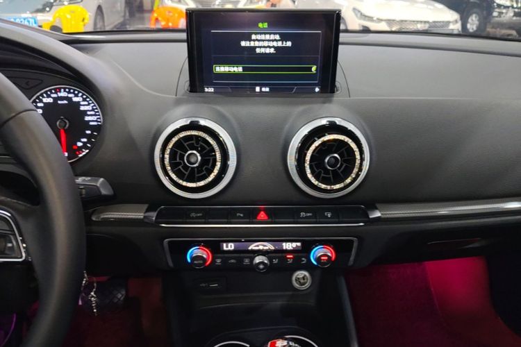 Audi A3 2017 car image #13