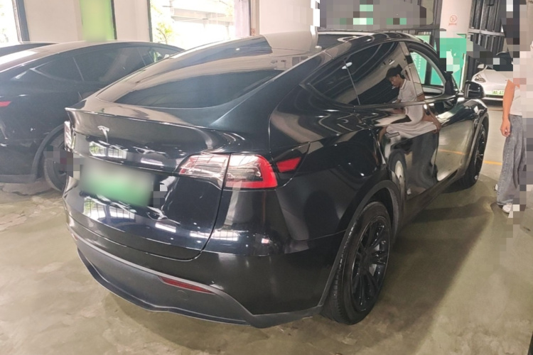 Tesla Model Y 2022 #7 Tesla Model Y 2022 car image #7
