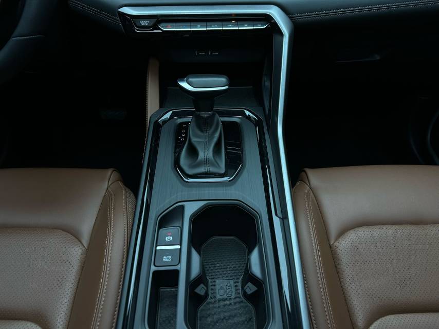 GEELY Vision X6 2023 #13 GEELY Vision X6 2023 car image #13