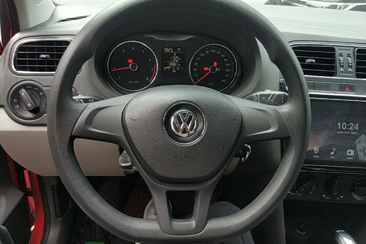 Volkswagen Polo 2014 #11 Volkswagen Polo 2014 car image #11