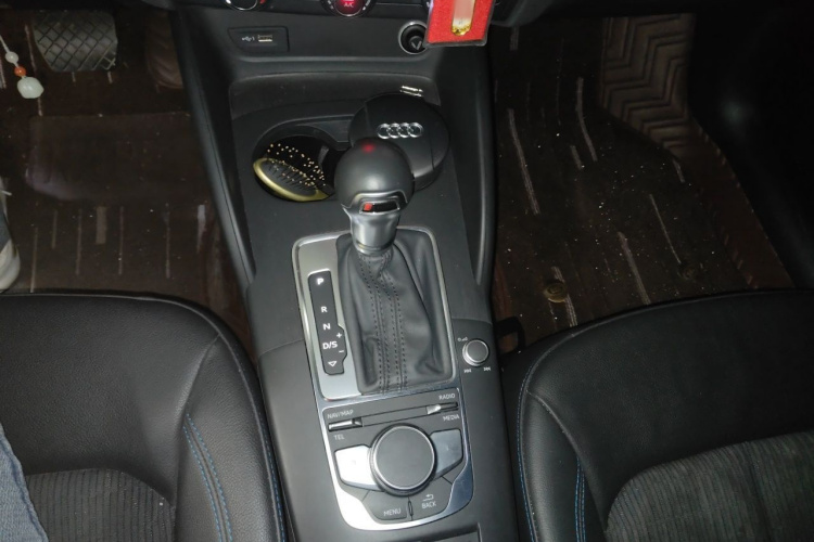 Audi A3 2020 صورة سيارة #18