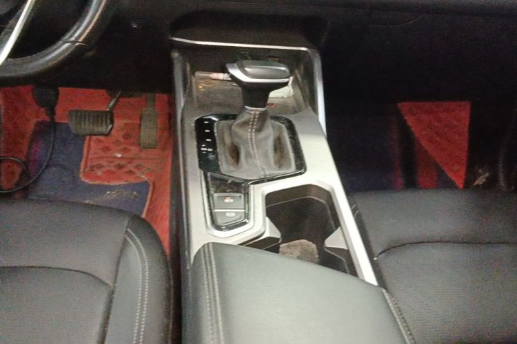 GEELY Emgrand 2022 car image #14