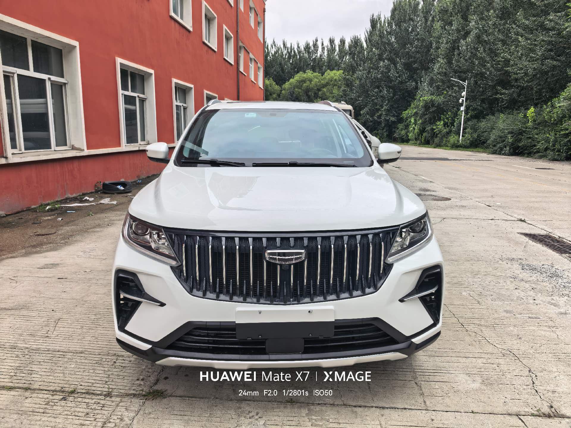 GEELY Vision X6 2022 car image #3