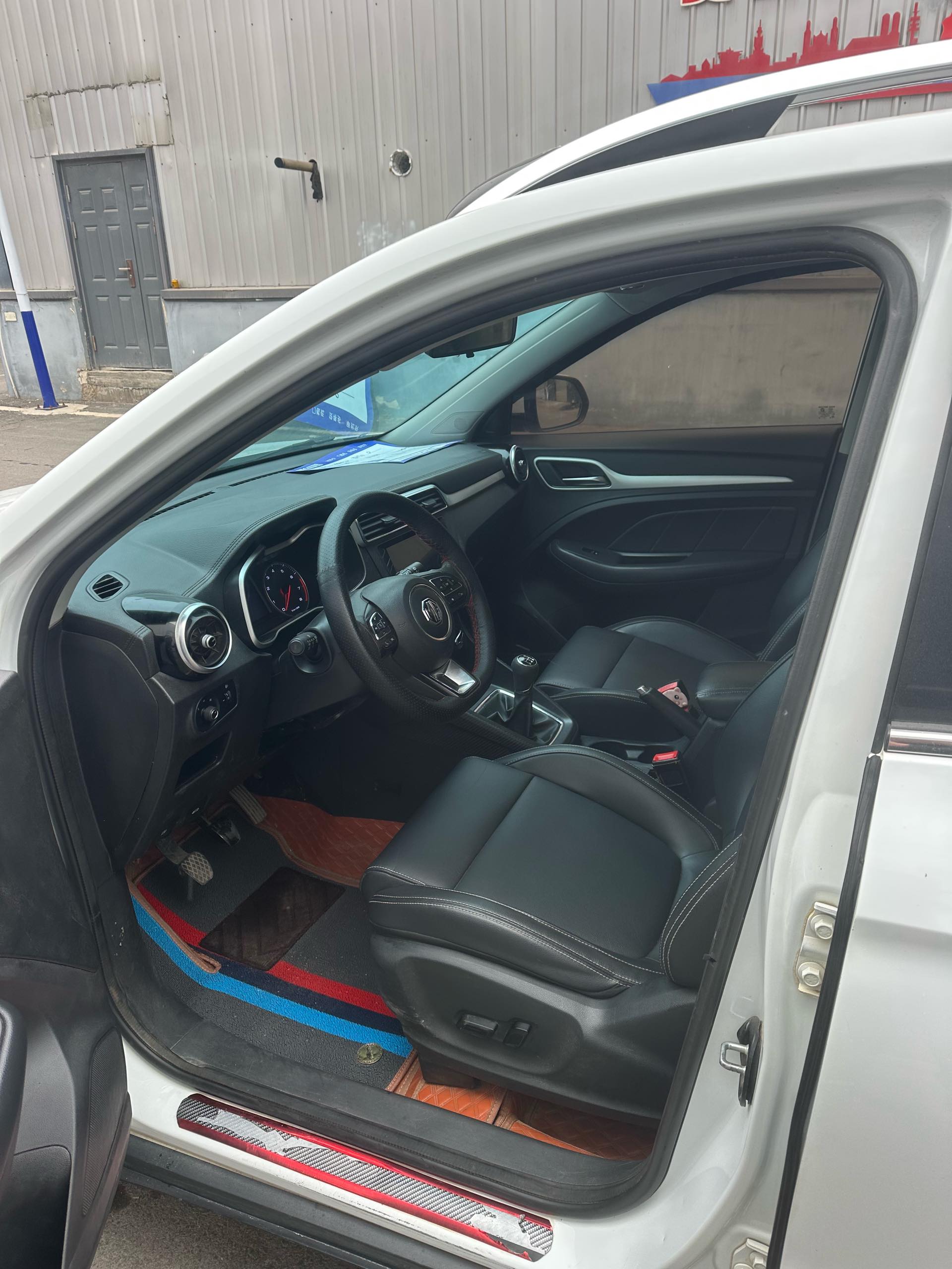 MG ZS 2018 изображение автомобиля #9