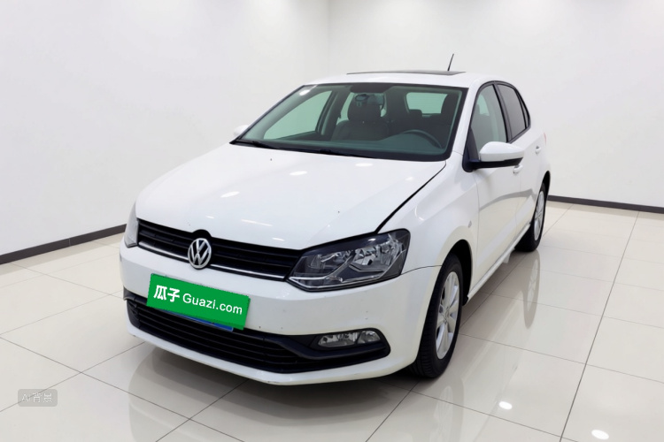 Volkswagen Polo 2018 car image #2