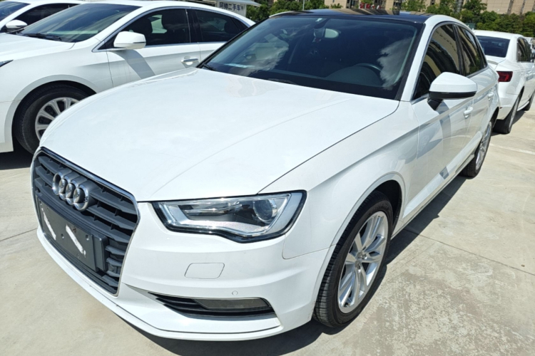Audi A3 2015 car image #2