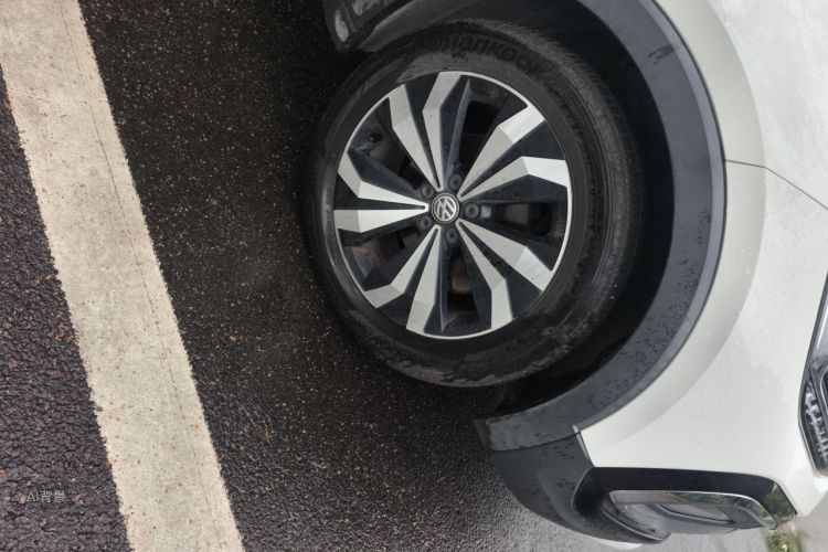 Volkswagen T-Cross 2019 #9 Volkswagen T-Cross 2019 car image #9