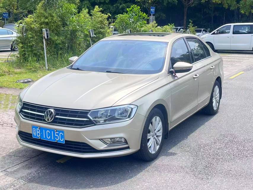 Volkswagen Bora 2016 car image 