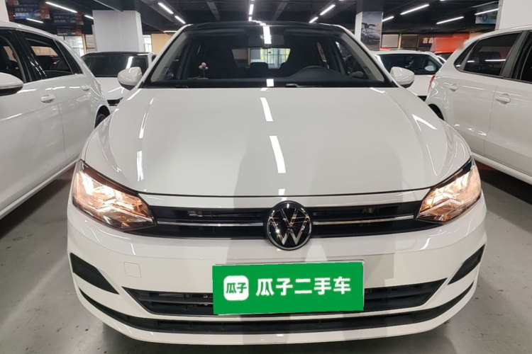 Volkswagen Polo 2021 car image #3