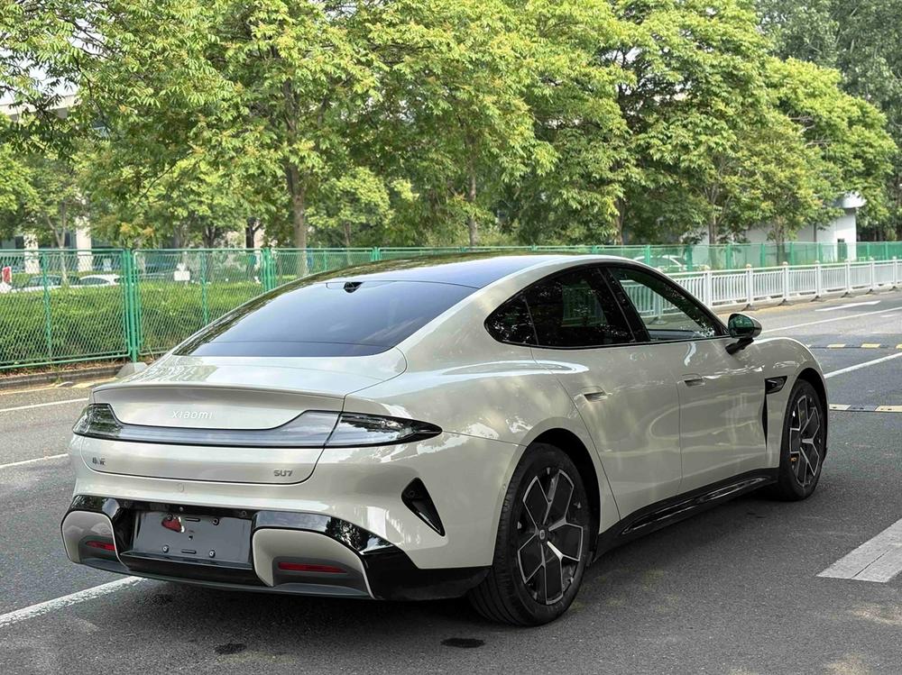 MI SU7 2024 car image #4