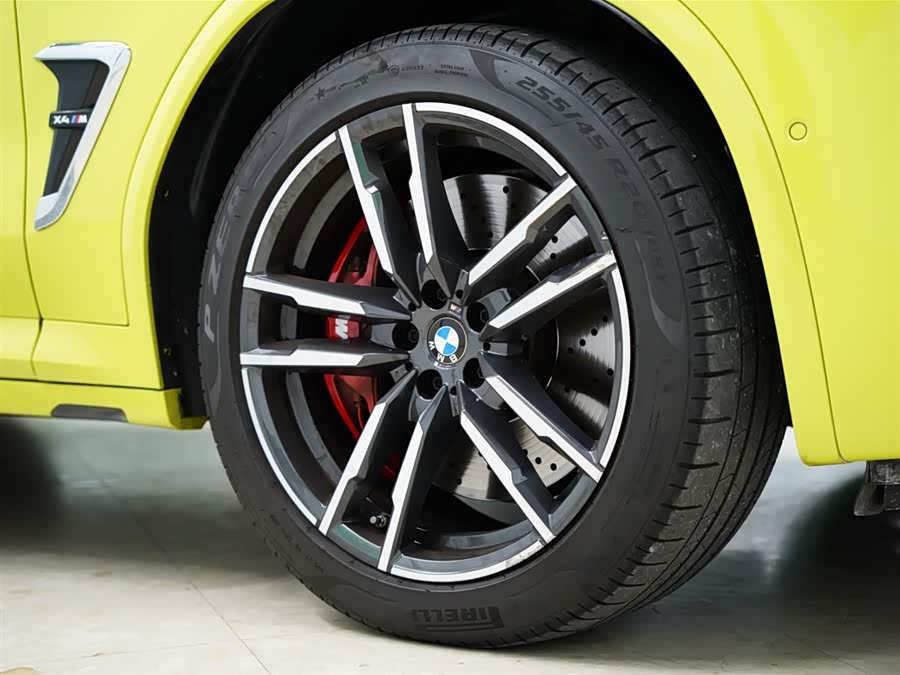 BMW X4 M 2022 immagine di auto #58