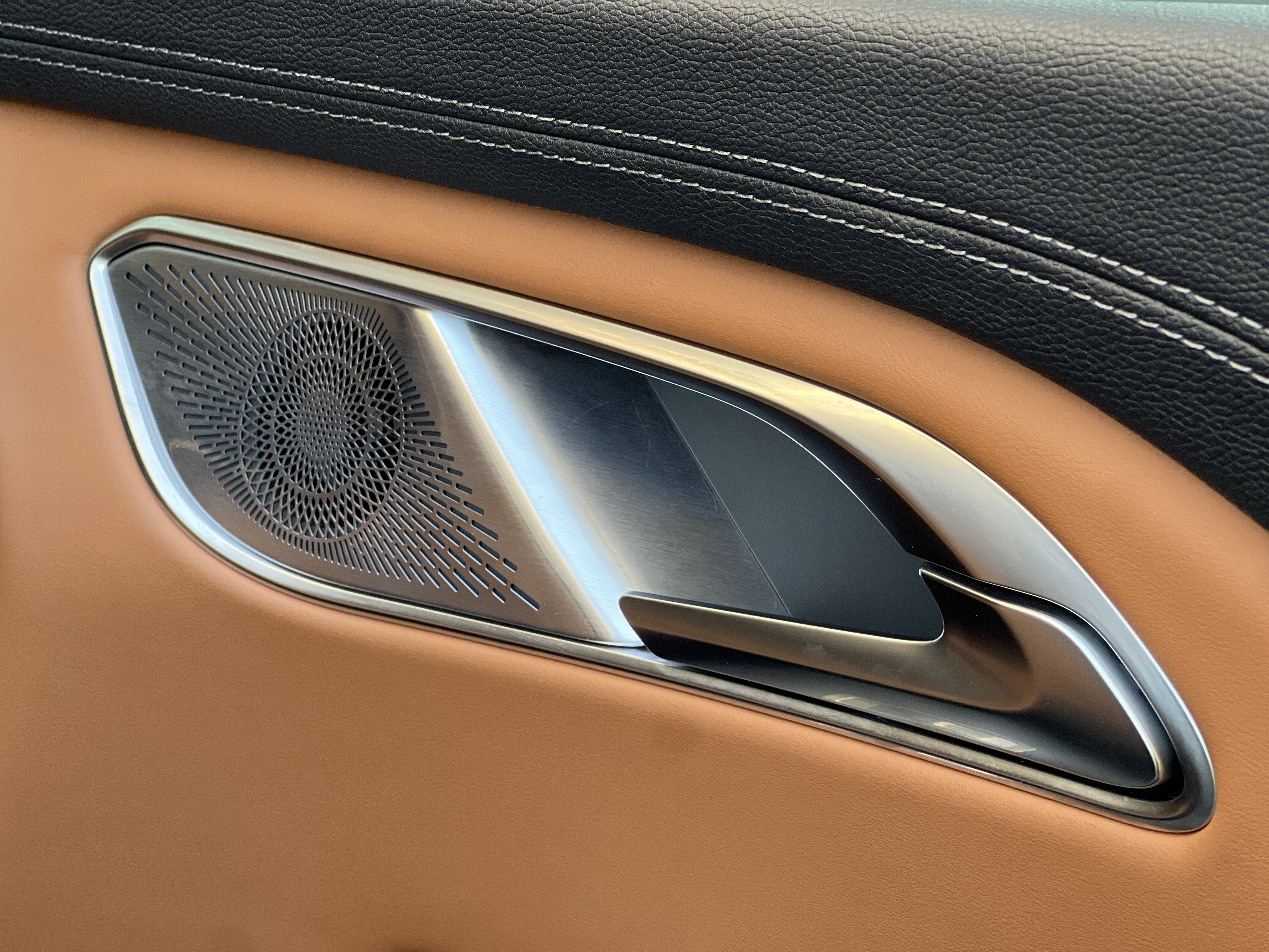 HongQi HQ9 PHEV 2024 #58 HongQi HQ9 PHEV 2024 car image #58