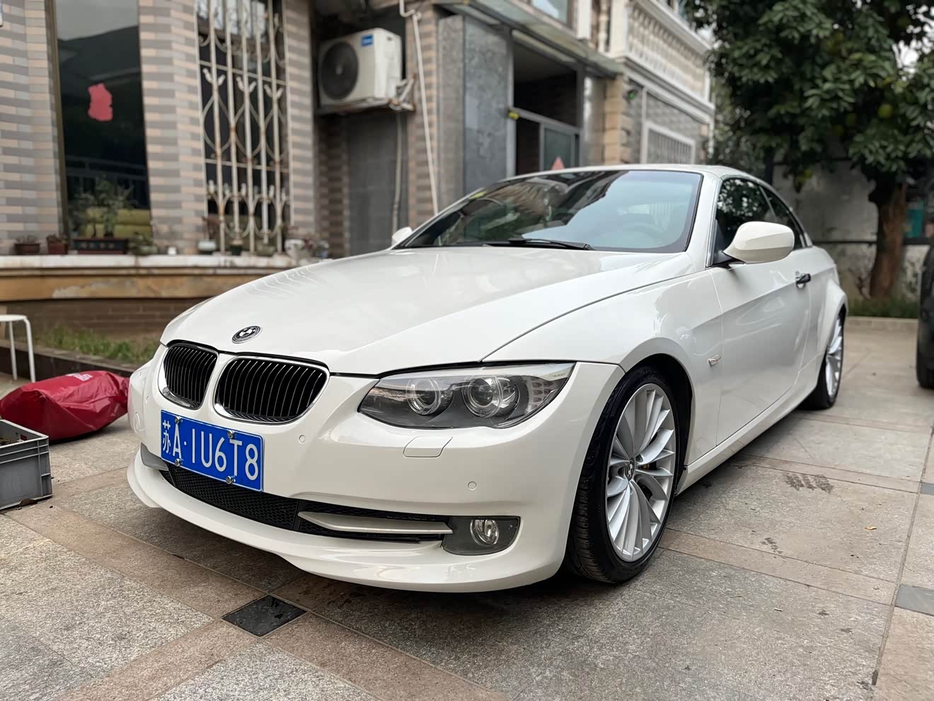 BMW 3 Series (Imported) 2011 car image 