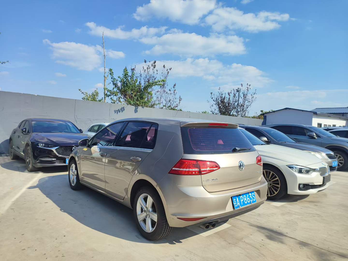 Volkswagen Golf 2014 car image #2