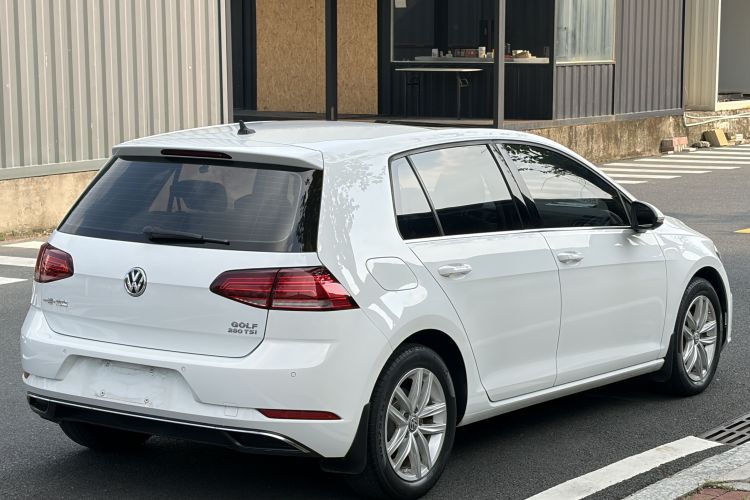 Volkswagen Golf 2020 #5 Volkswagen Golf 2020 صورة سيارة #5