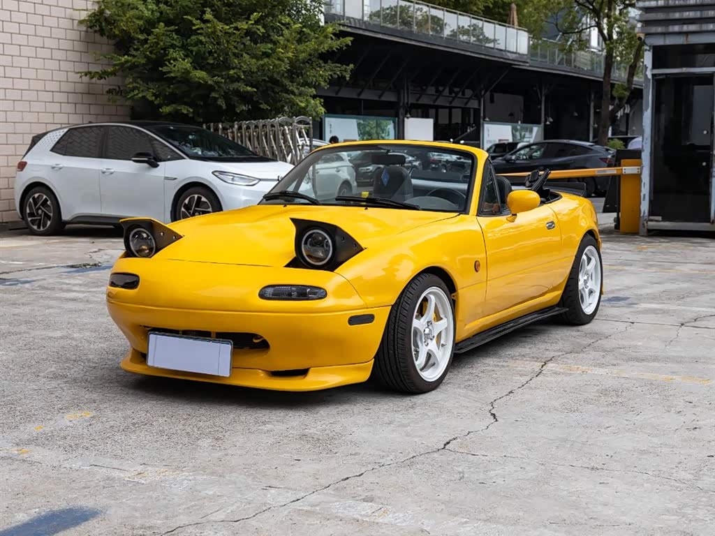 GEELY Monjaro MHEV 2009 car image 