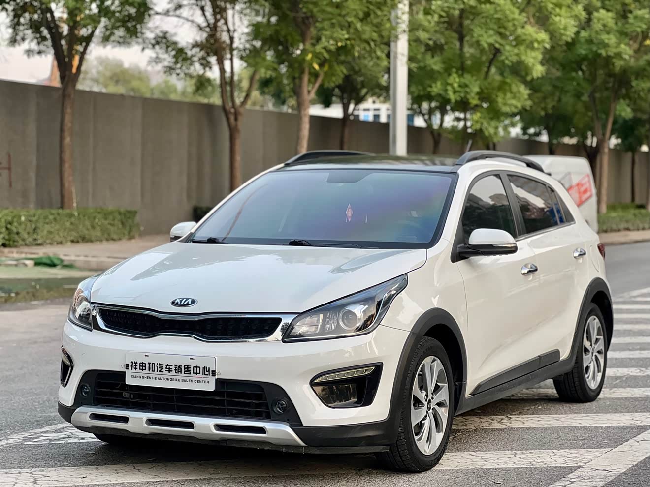 Kia Rio Cross 2018 汽车图片 