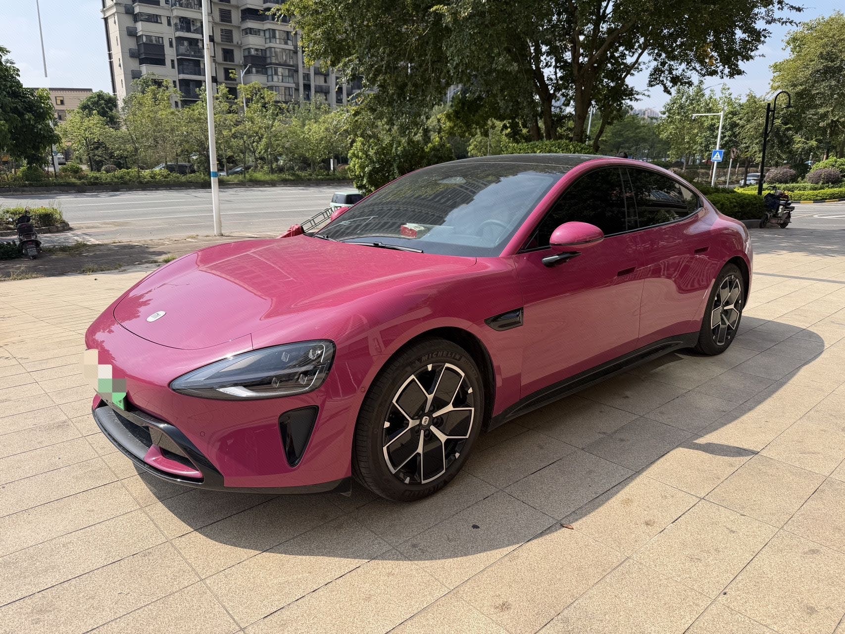 MI SU7 2025 изображение автомобиля 