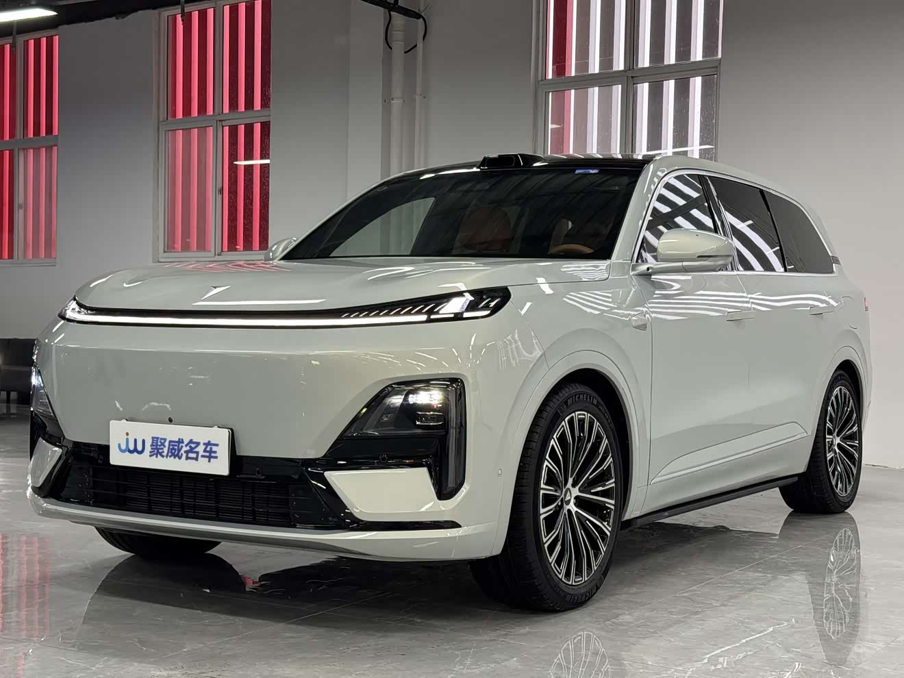 Deepal S09 2025 car image 