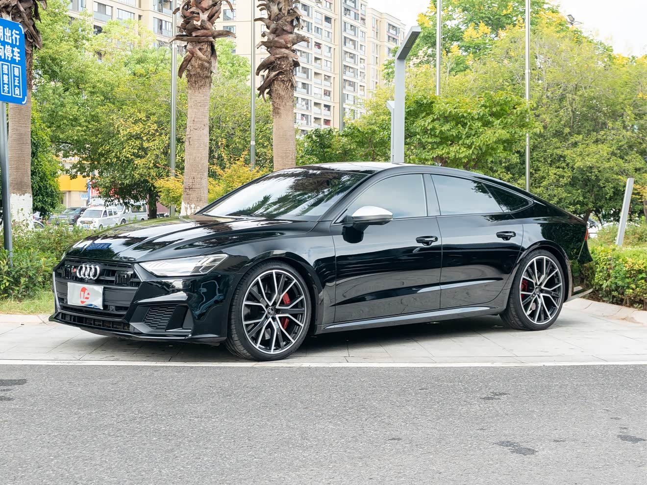 Audi S7 2022 car image 