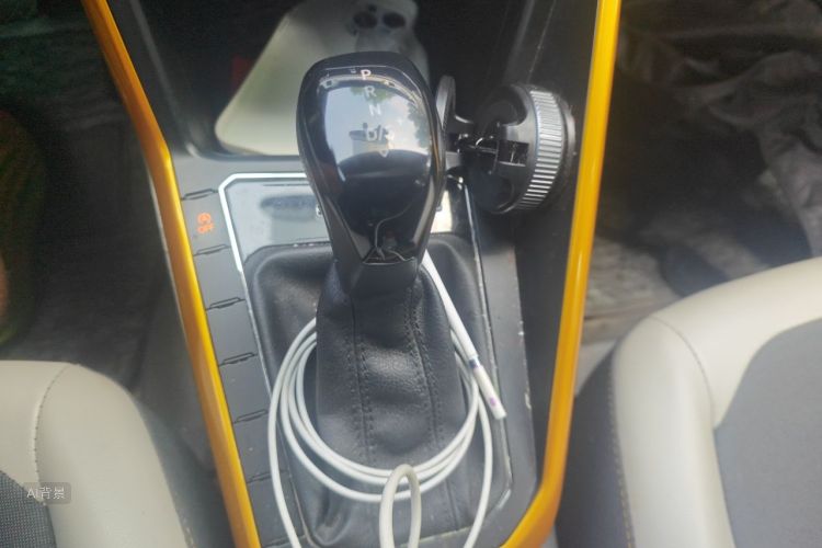 Volkswagen Polo 2019 car image #16