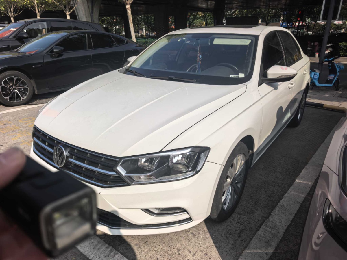 Volkswagen Bora 2017 Volkswagen Bora 2017 car image