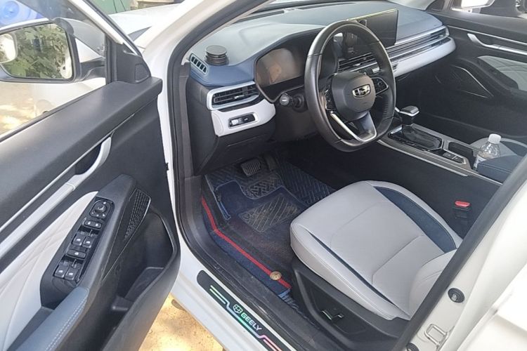 GEELY Emgrand 2022 car image #16